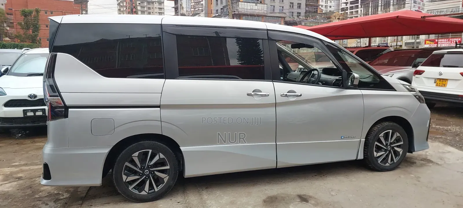 Nissan Serena 2019 Silver