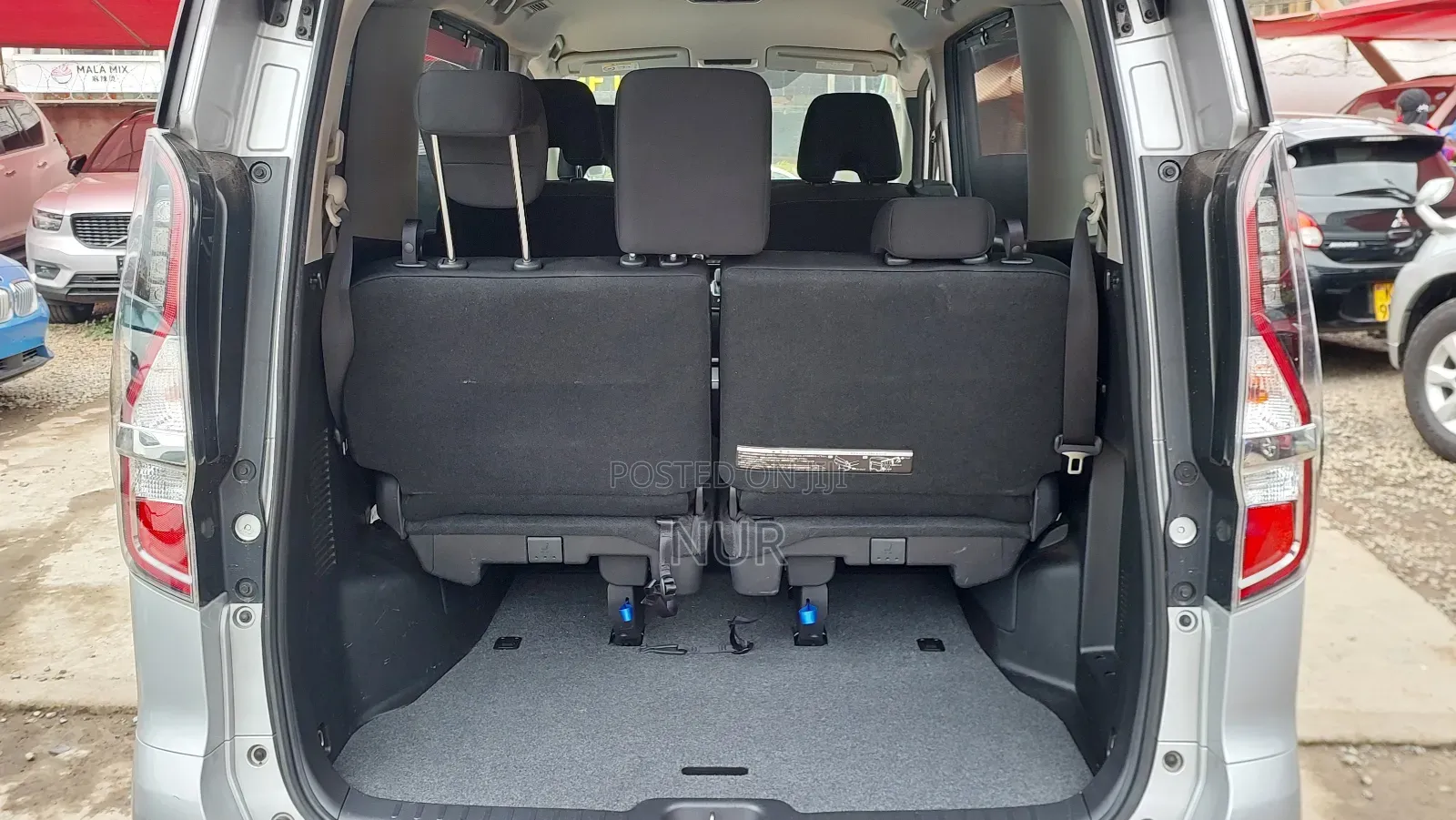 Nissan Serena 2019 Silver