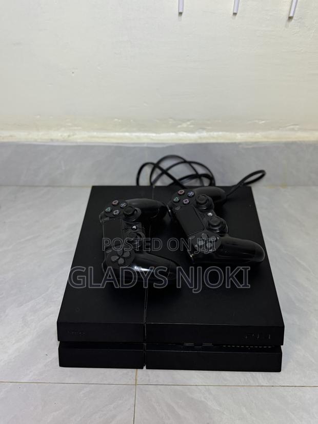 PS4 Standard