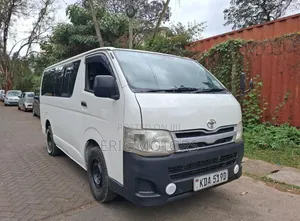 Toyota HiAce 2013 White