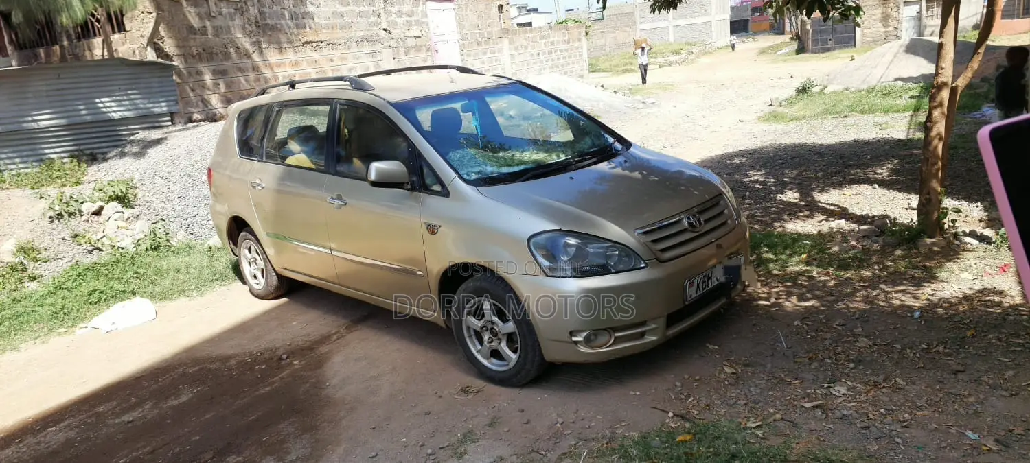 Toyota Picnic 2.0 FWD 2003 Beige