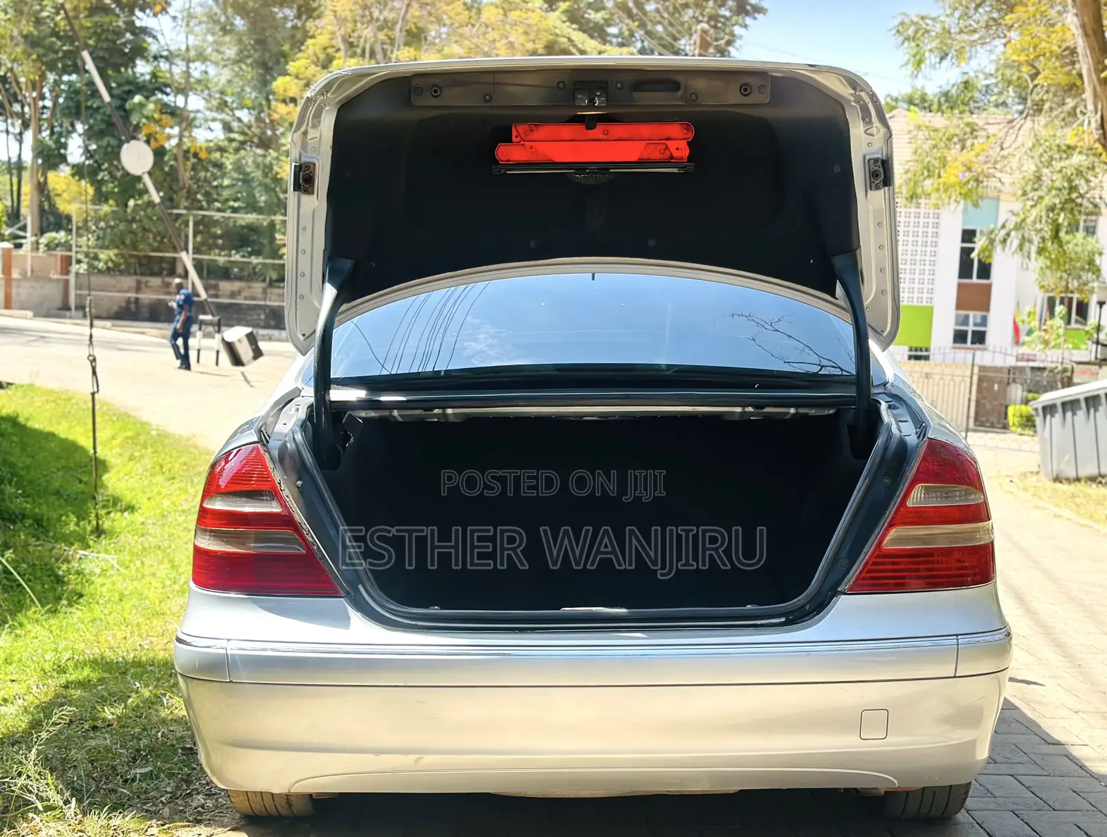 Mercedes-Benz E200 2003 Gray