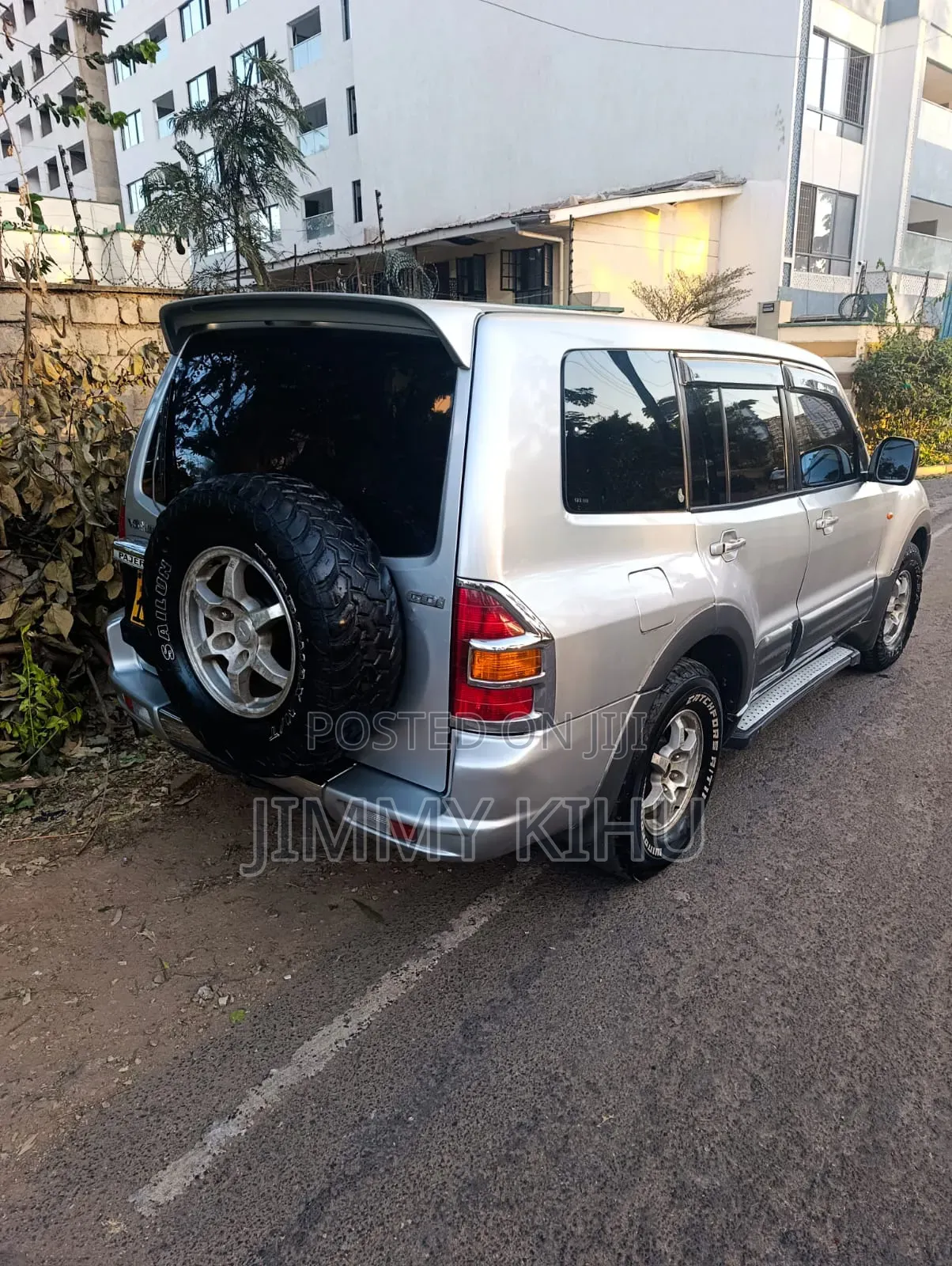 Mitsubishi Pajero 2005 Silver