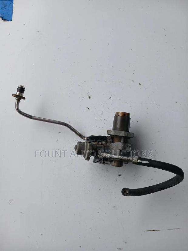 Fuel Pressure Pump Toyota Mark X