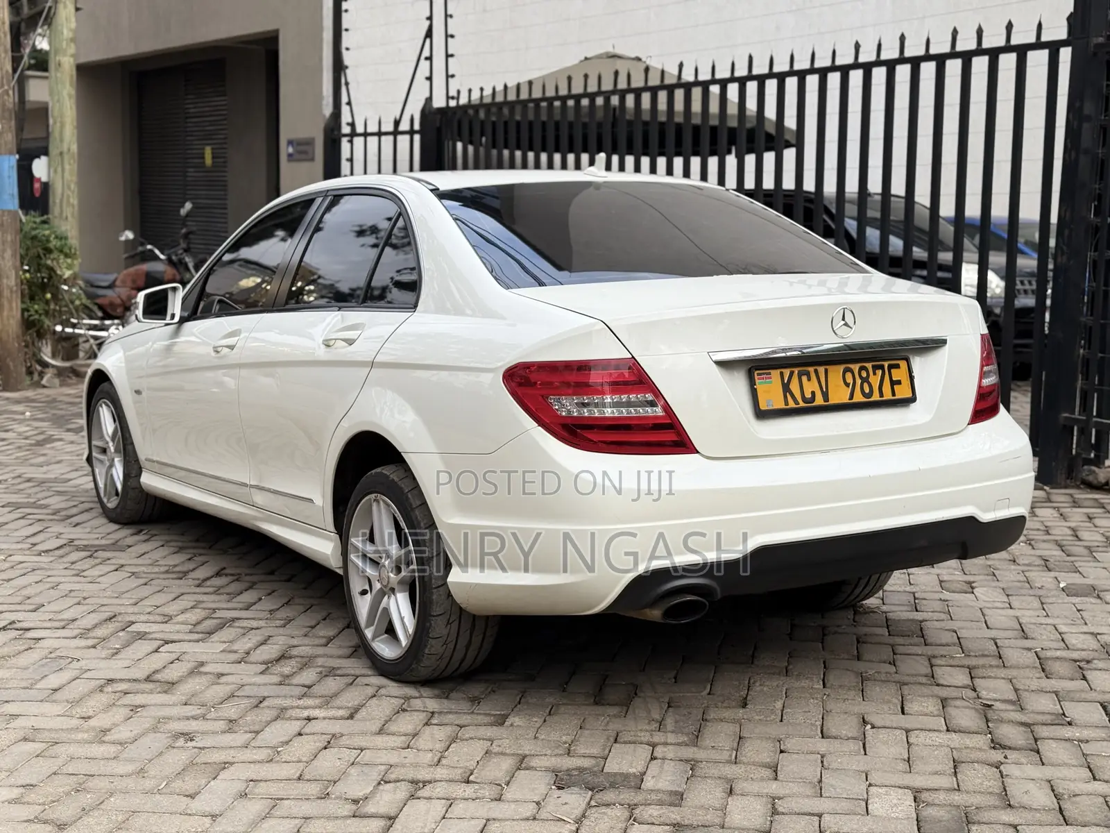 Mercedes-Benz C200 2012 White