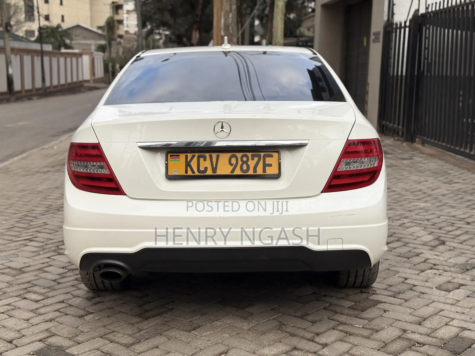 Mercedes-Benz C200 2012 White