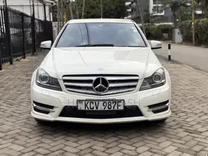 Mercedes-Benz C200 2012 White