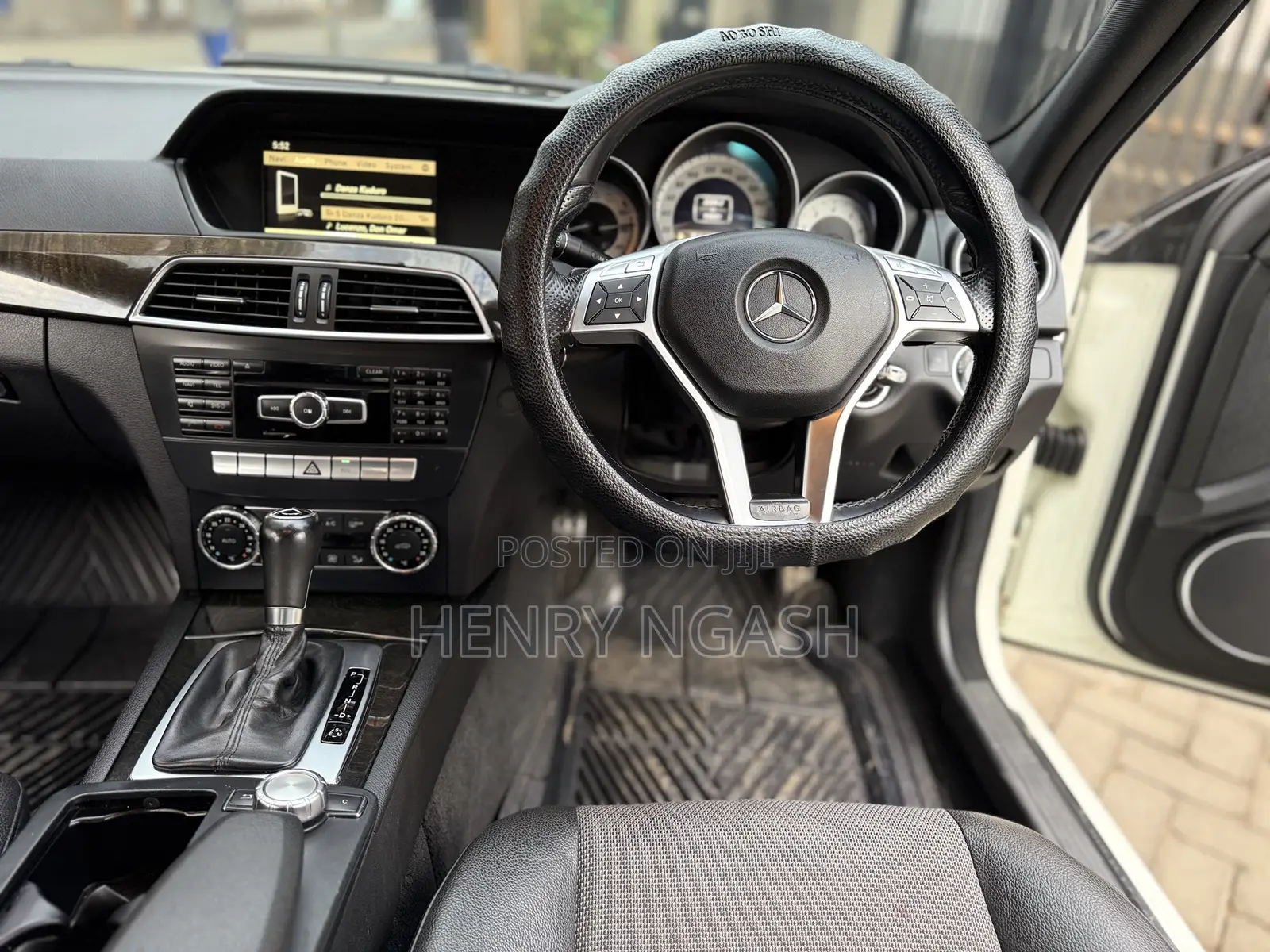 Mercedes-Benz C200 2012 White