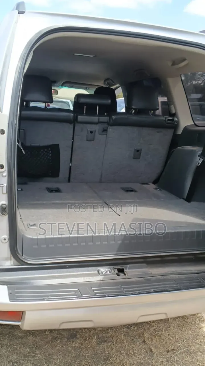 Toyota Land Cruiser Prado 2012 Silver
