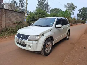 Suzuki Escudo 2007 White