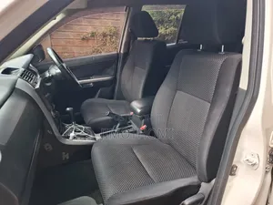 Suzuki Escudo 2007 White