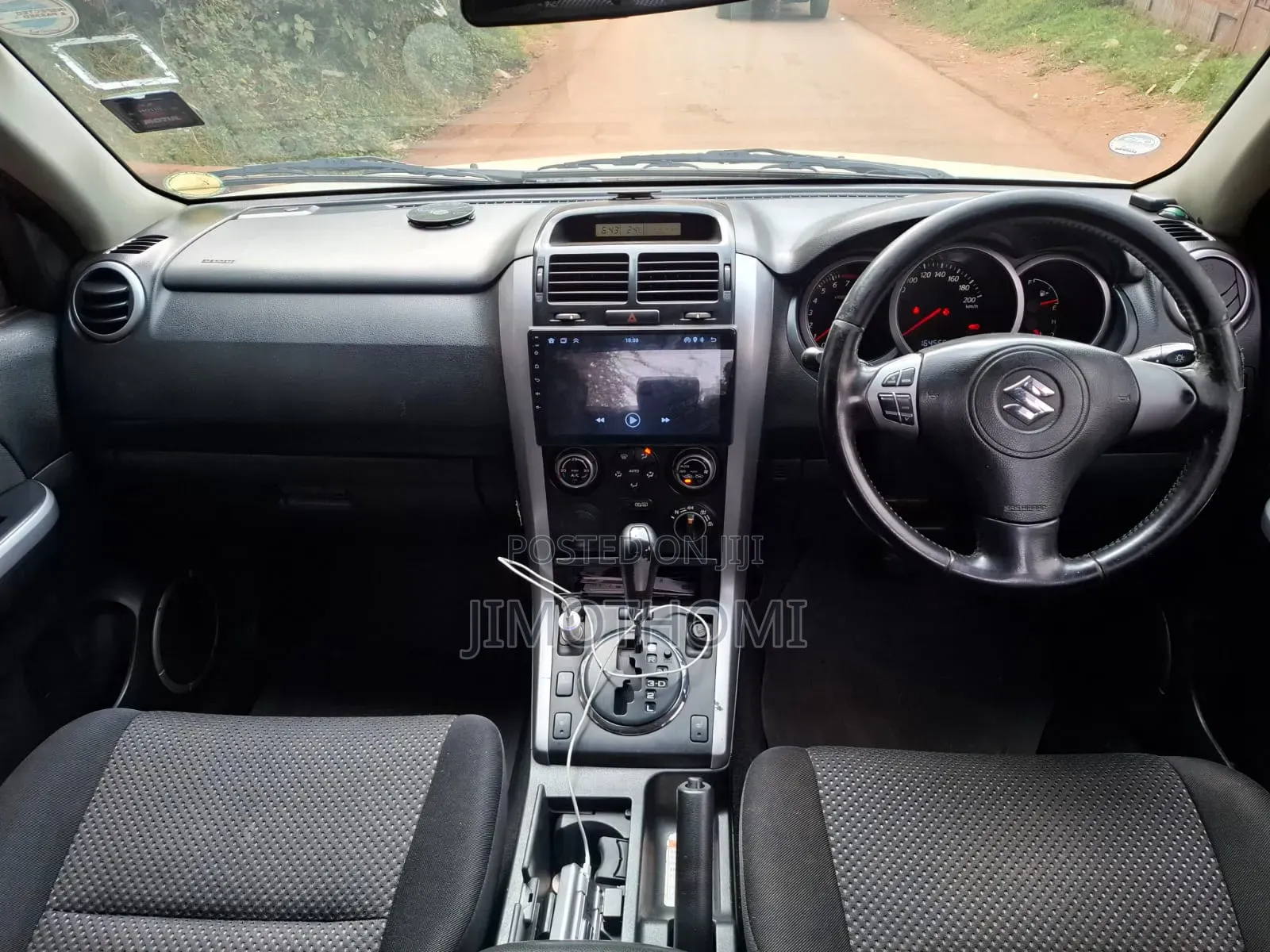 Suzuki Escudo 2007 White