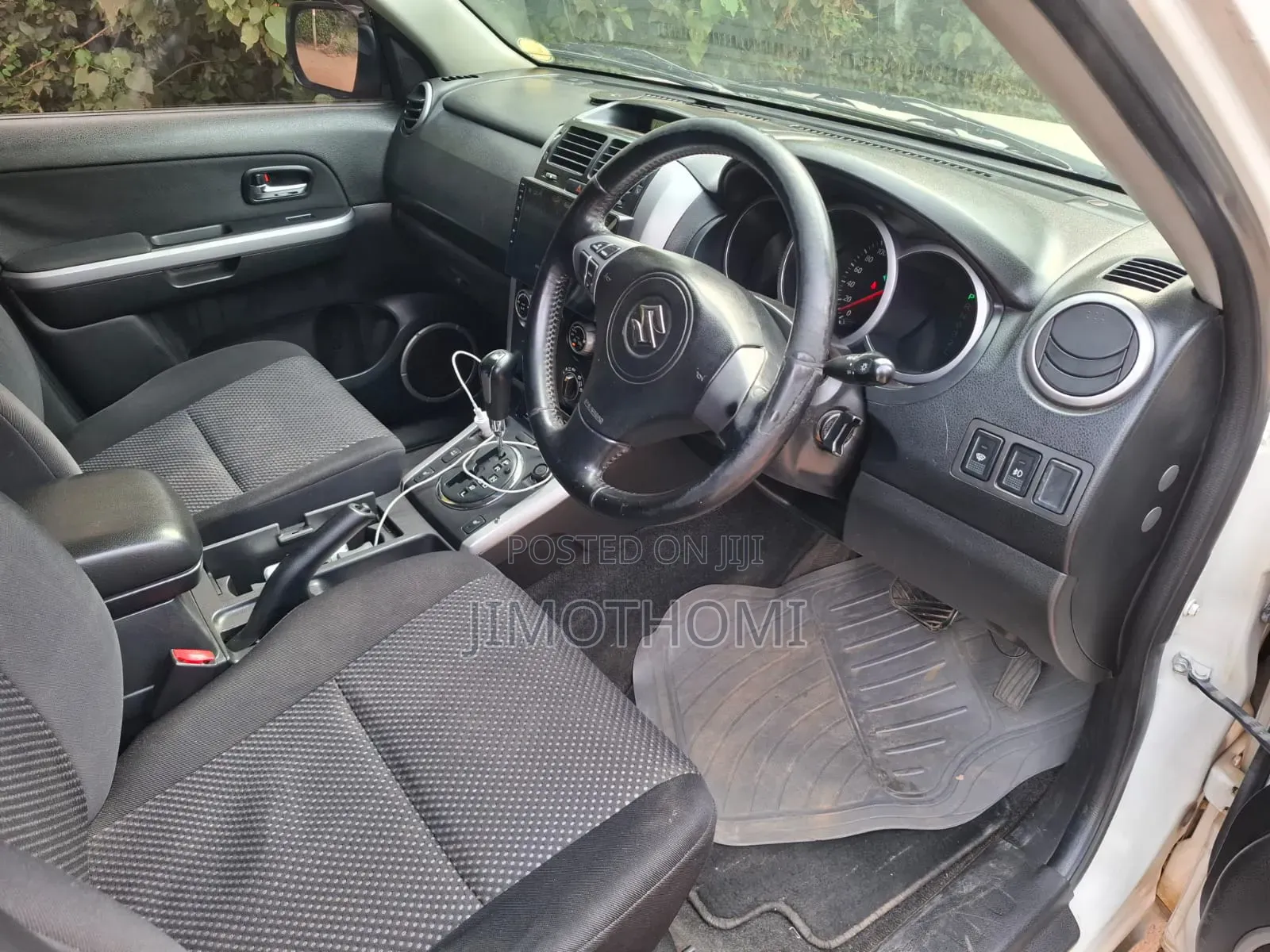 Suzuki Escudo 2007 White