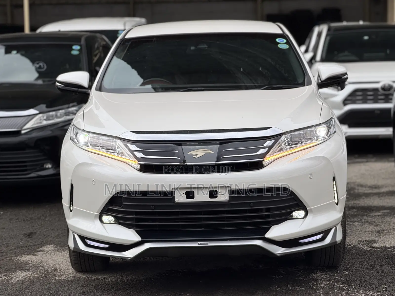 Toyota Harrier 2.0 2019 Pearl