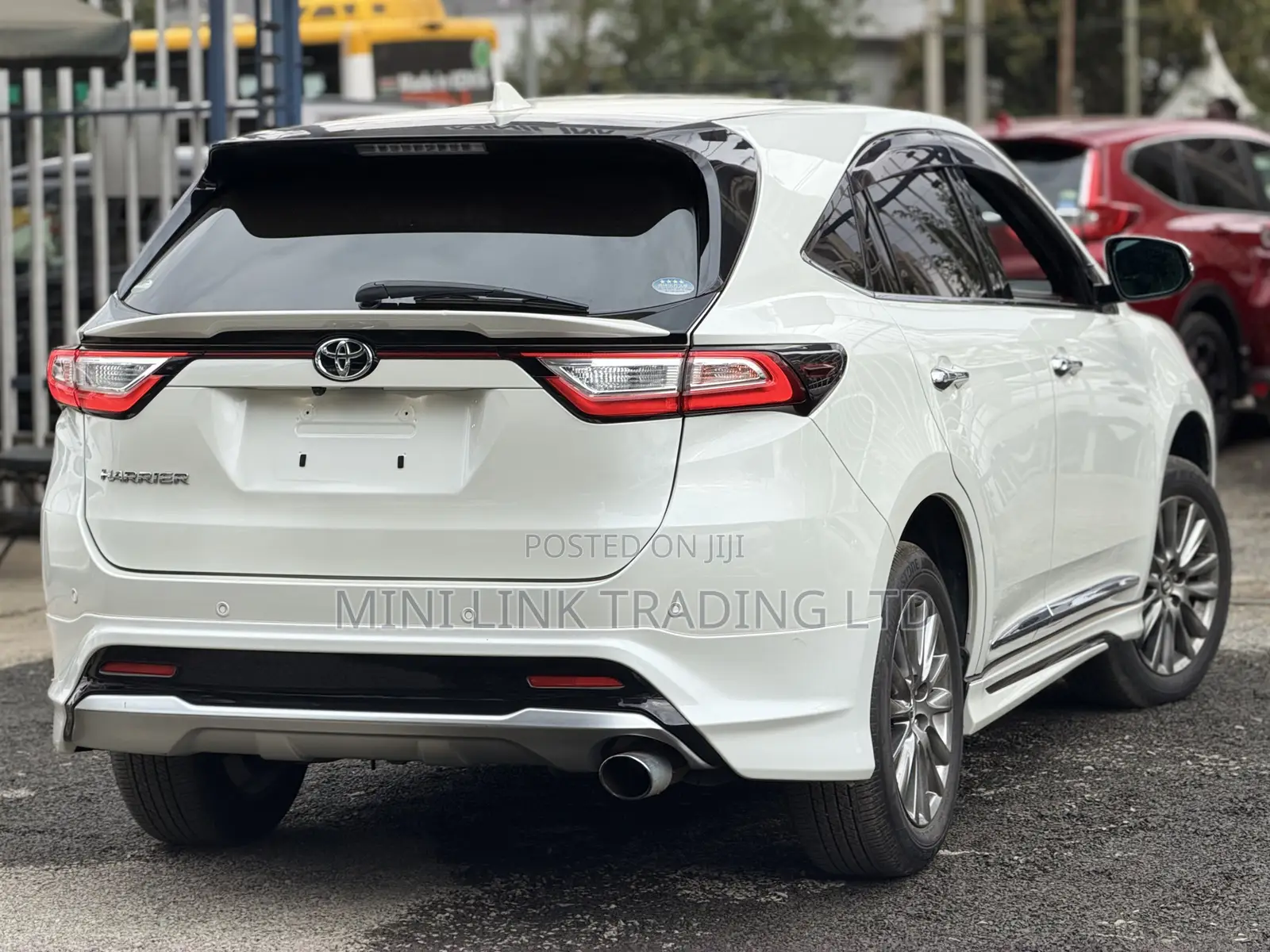 Toyota Harrier 2.0 2019 Pearl