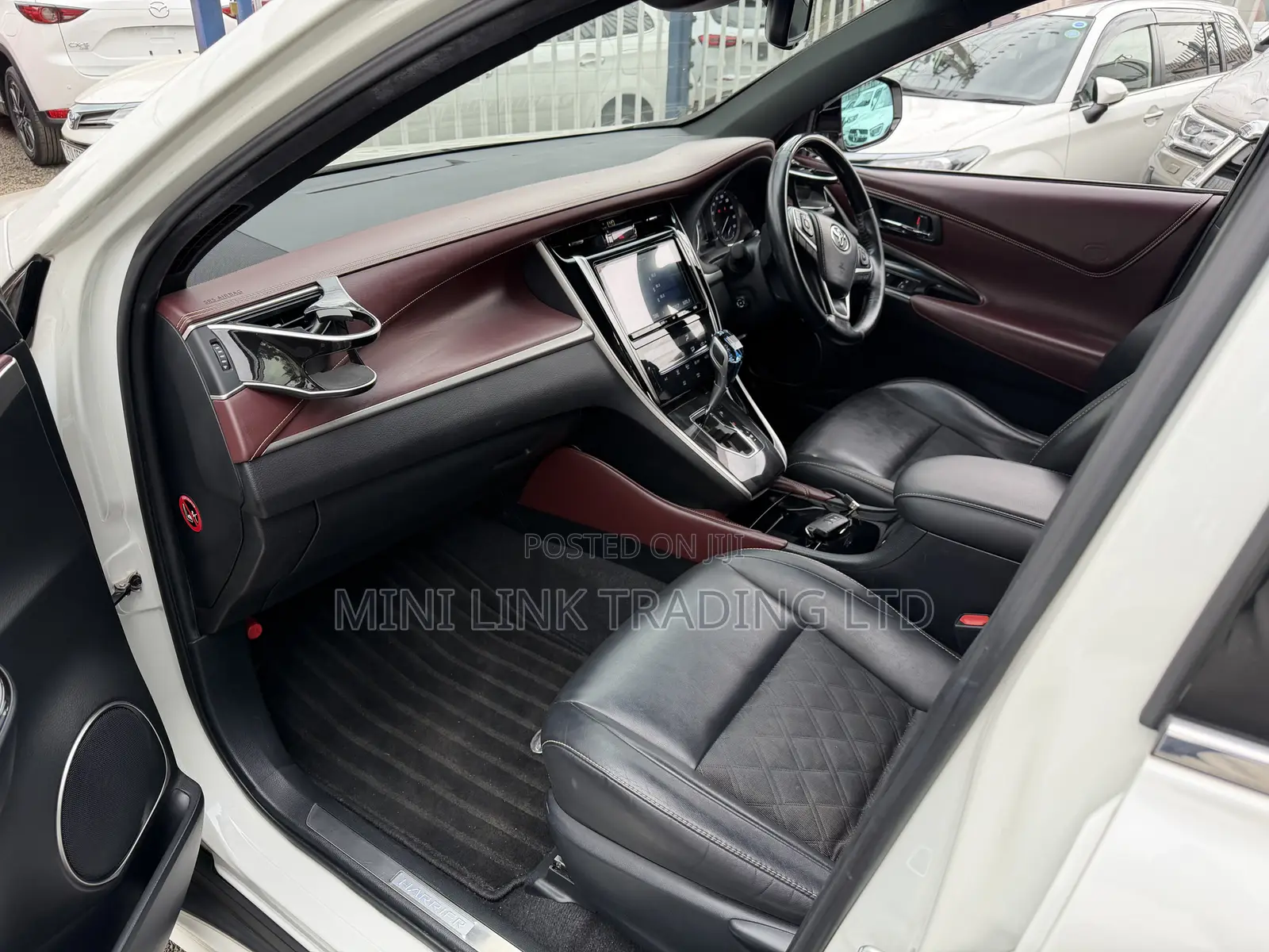 Toyota Harrier 2.0 2019 Pearl