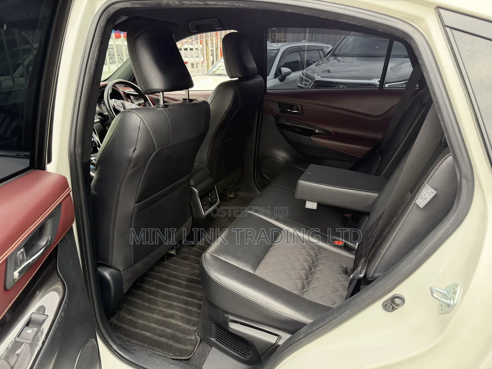 Toyota Harrier 2.0 2019 Pearl