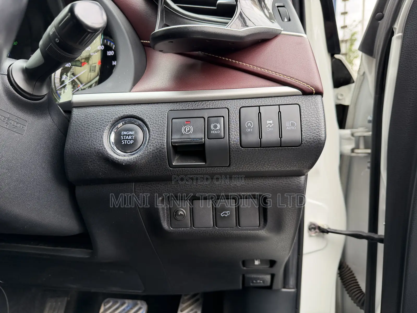 Toyota Harrier 2.0 2019 Pearl