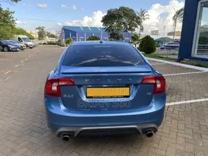 Volvo S60 T4 2014 Blue