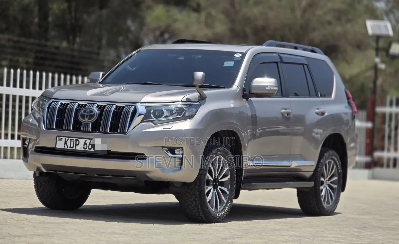 Toyota Land Cruiser Prado 2017 Silver