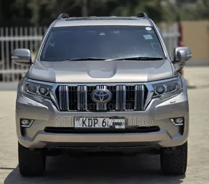 Toyota Land Cruiser Prado 2017 Silver