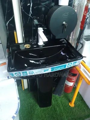 Basin Pedestal Black