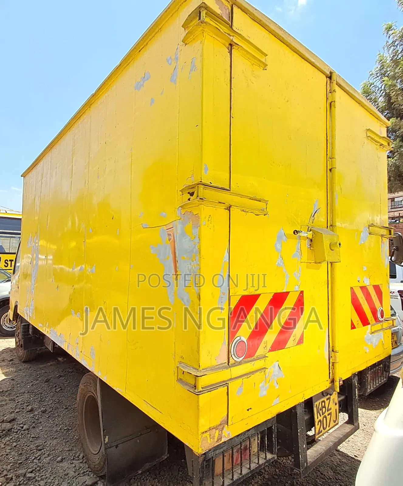 Mitsubishi  Canter Fe84