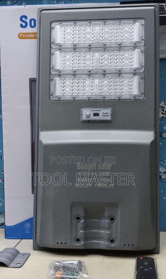 Budget Solar Project Street Light – 6000w/ High-End 6000W Street Light