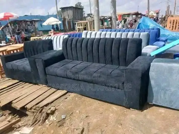 5 Seater Grey Fluted Sofa Set: Payment on Delivery