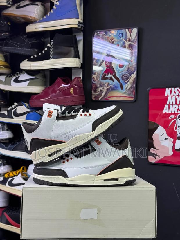 Best Shoes Available - thumbnail 2
