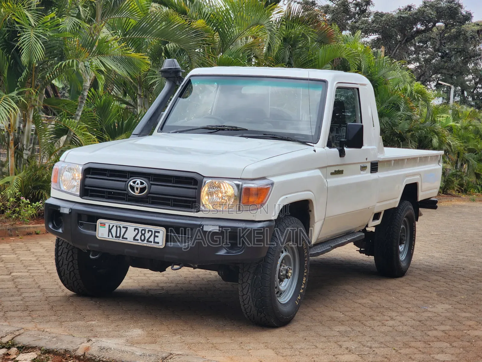 Toyota Land Cruiser 2013 White