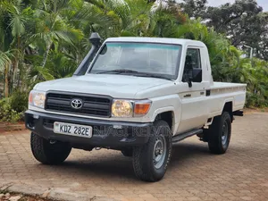 Toyota Land Cruiser 2013 White