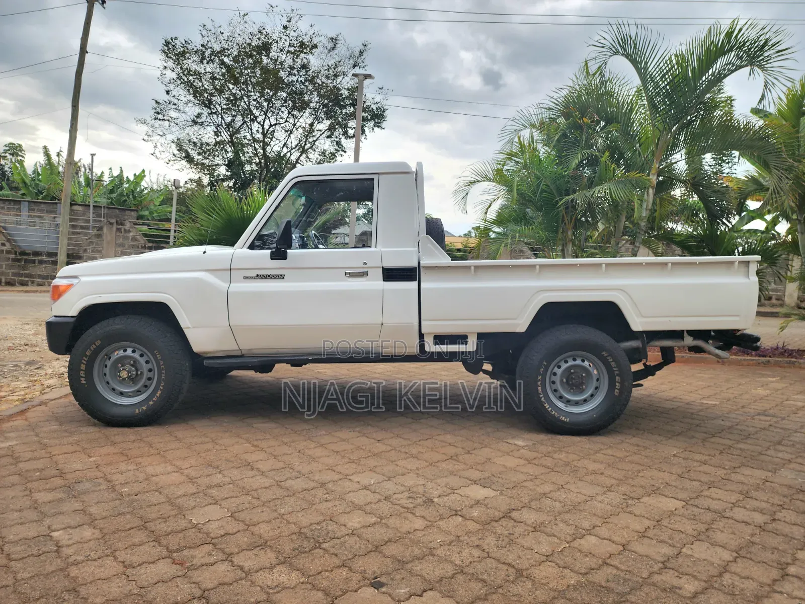 Toyota Land Cruiser 2013 White