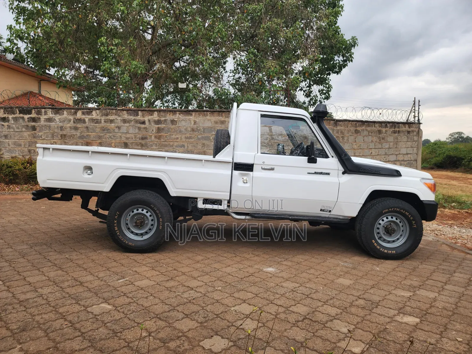 Toyota Land Cruiser 2013 White
