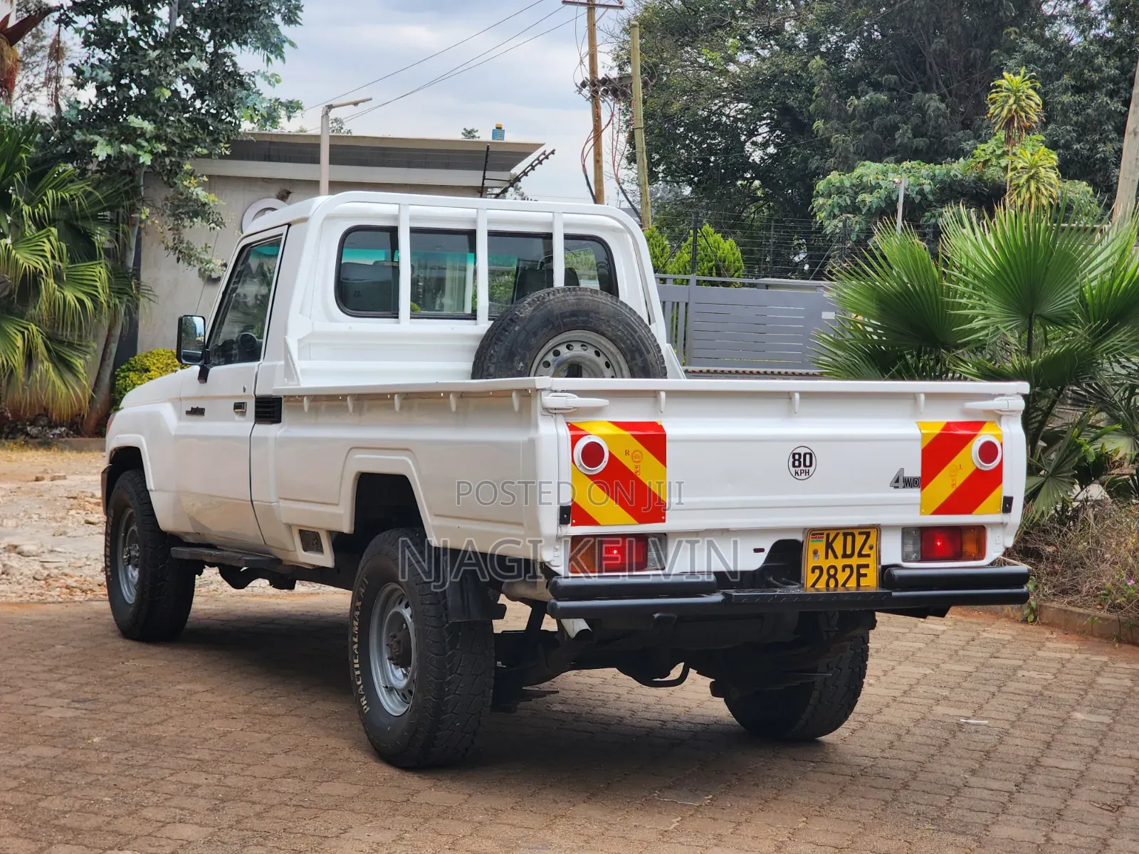 Toyota Land Cruiser 2013 White