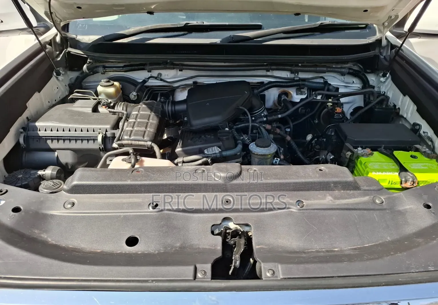 Toyota Land Cruiser Prado 2011 White