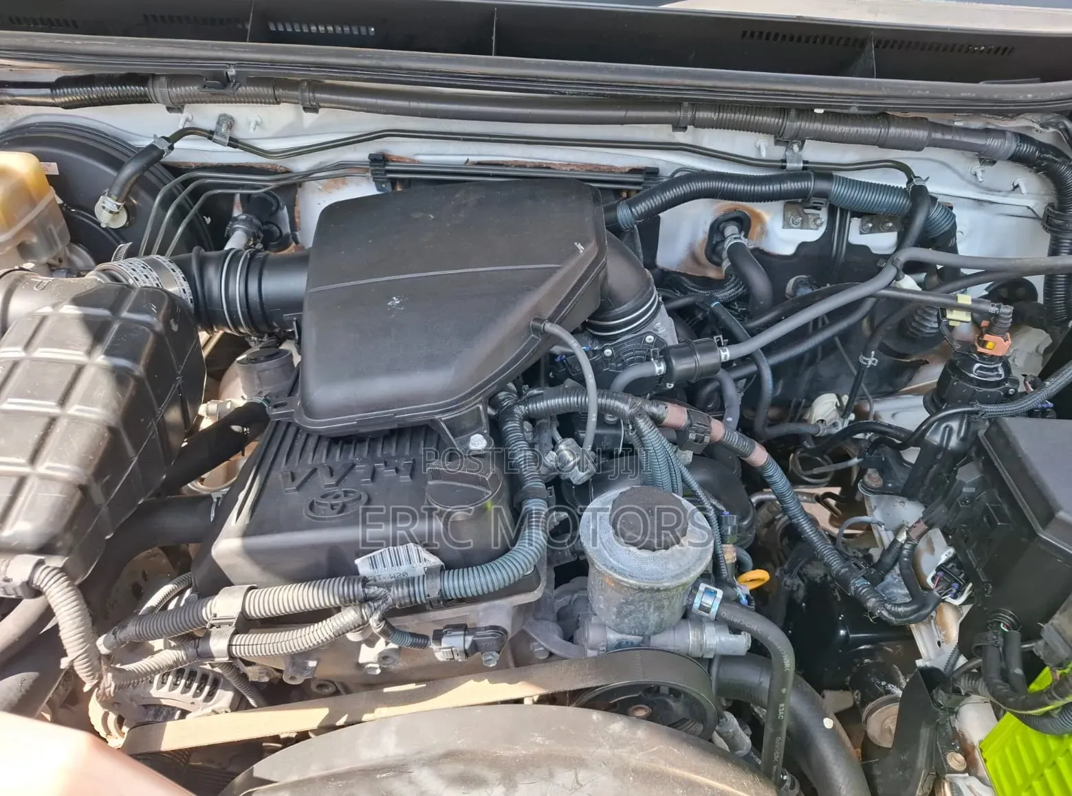 Toyota Land Cruiser Prado 2011 White
