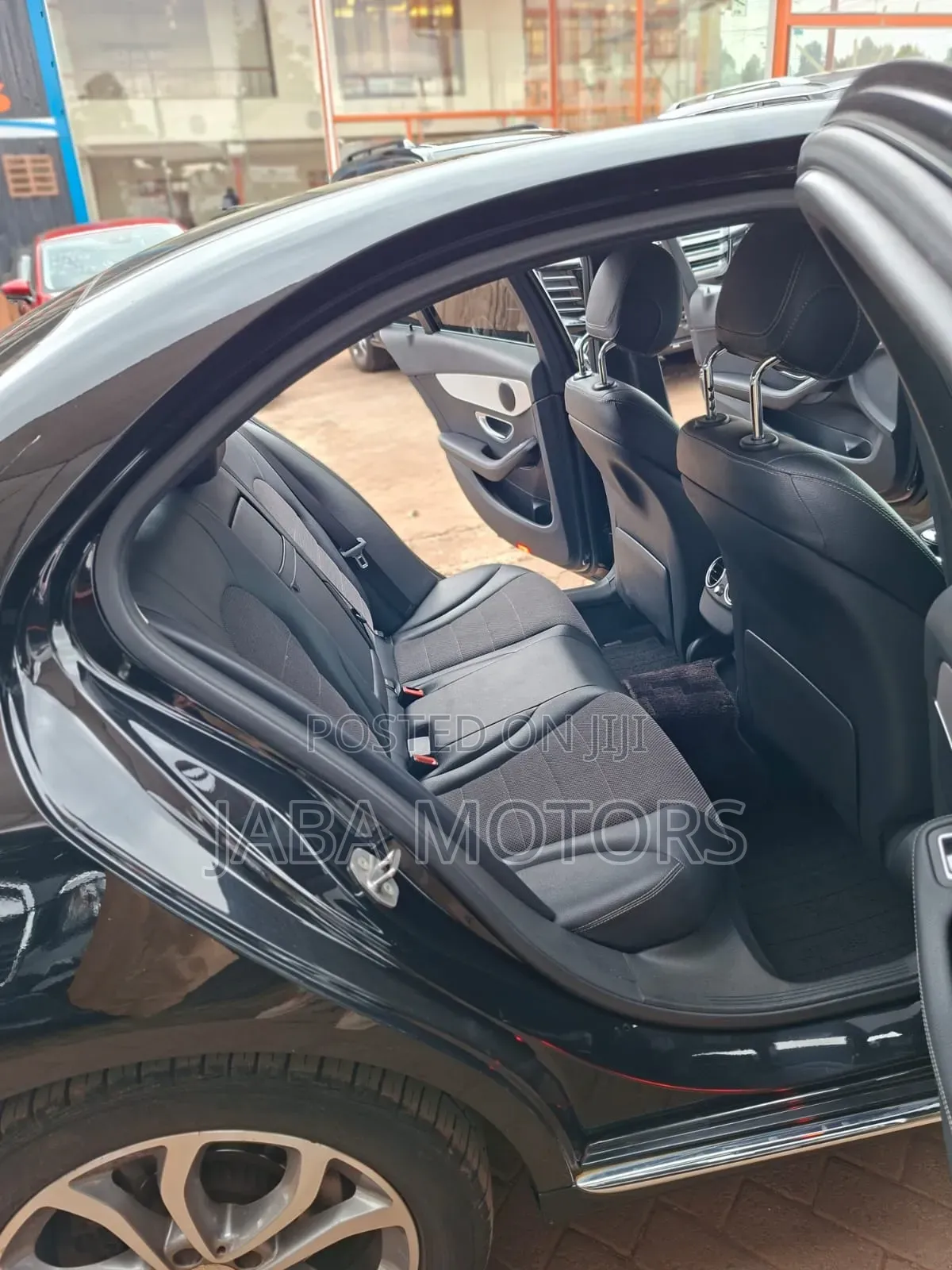 Mercedes-Benz C180 2016 Black