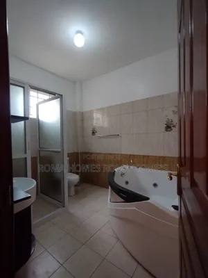 3bdrm Apartment in Kilimani, Hurlingham for rent
