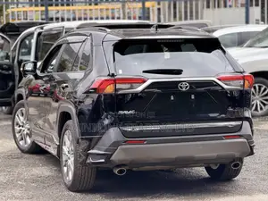 Toyota RAV4 Limited AWD 2020 Black