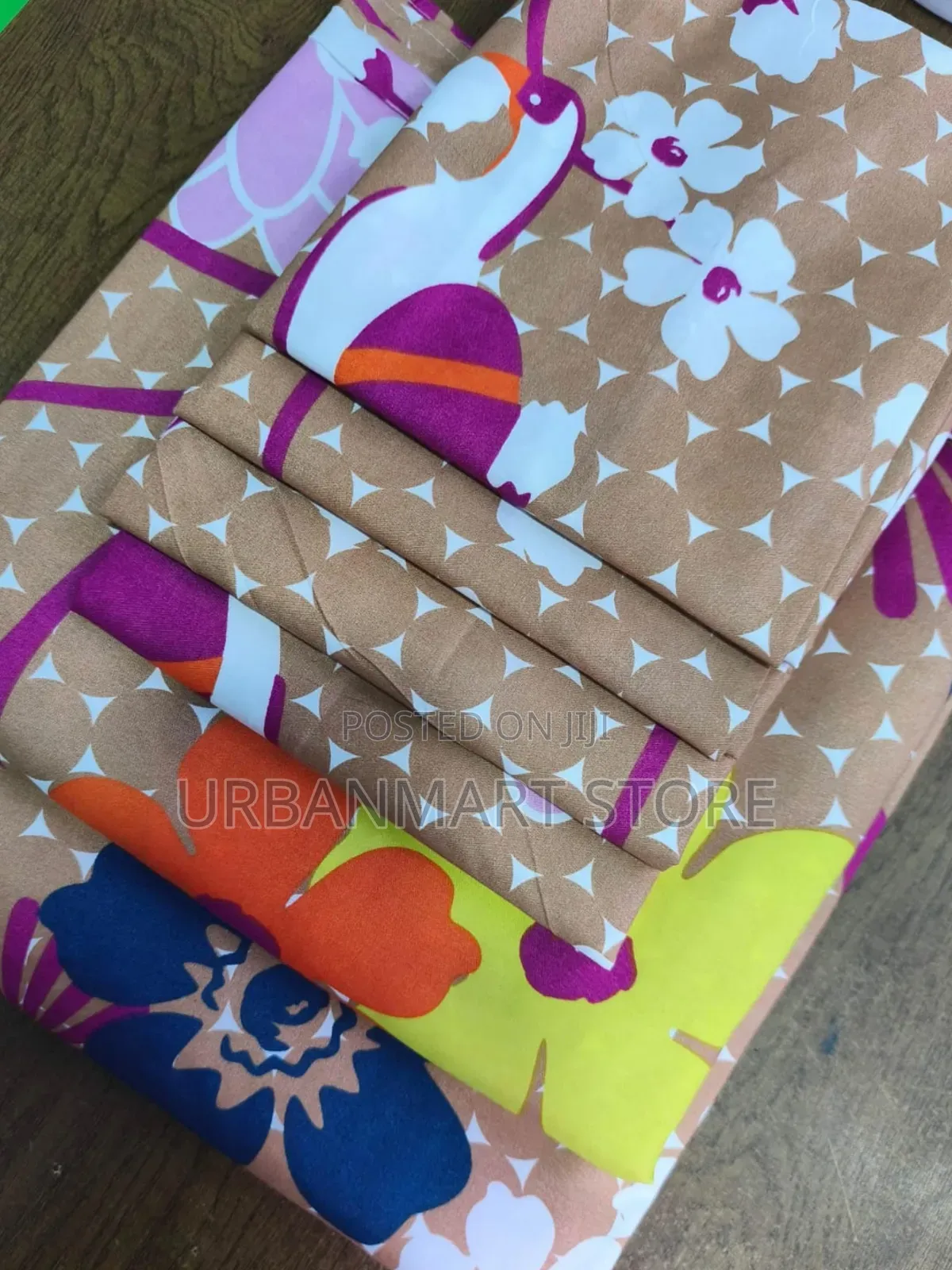 Cotton Flat Bedsheet Set 2 Sheets + 4 Pillow Cases