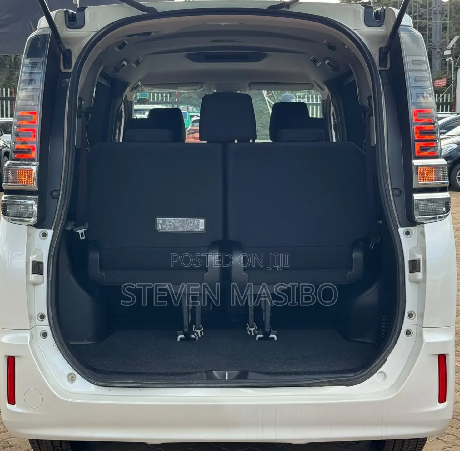 Toyota Voxy X 2WD 8-Seater 2019 White