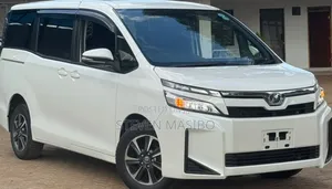 Toyota Voxy X 2WD 8-Seater 2019 White