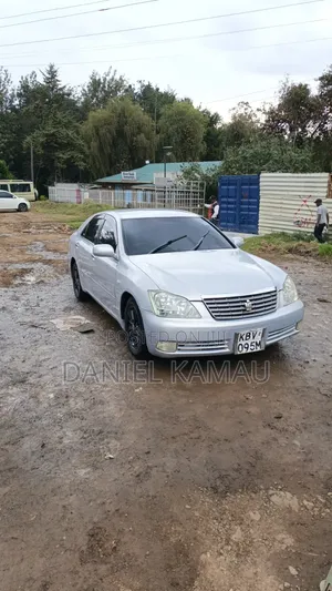 Toyota Crown 2006 Silver