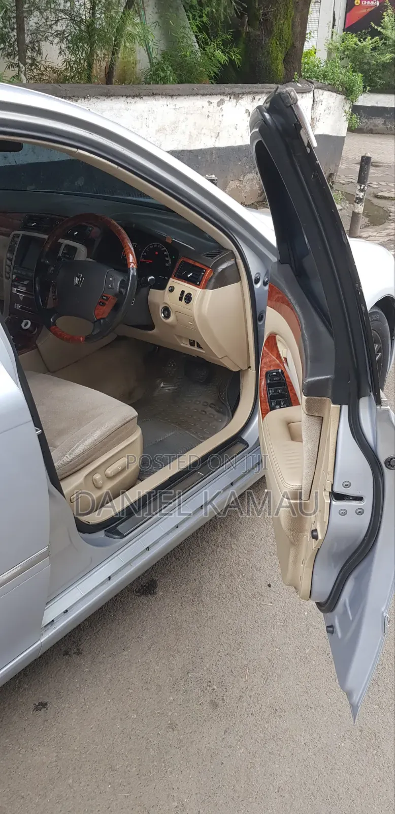 Toyota Crown 2006 Silver
