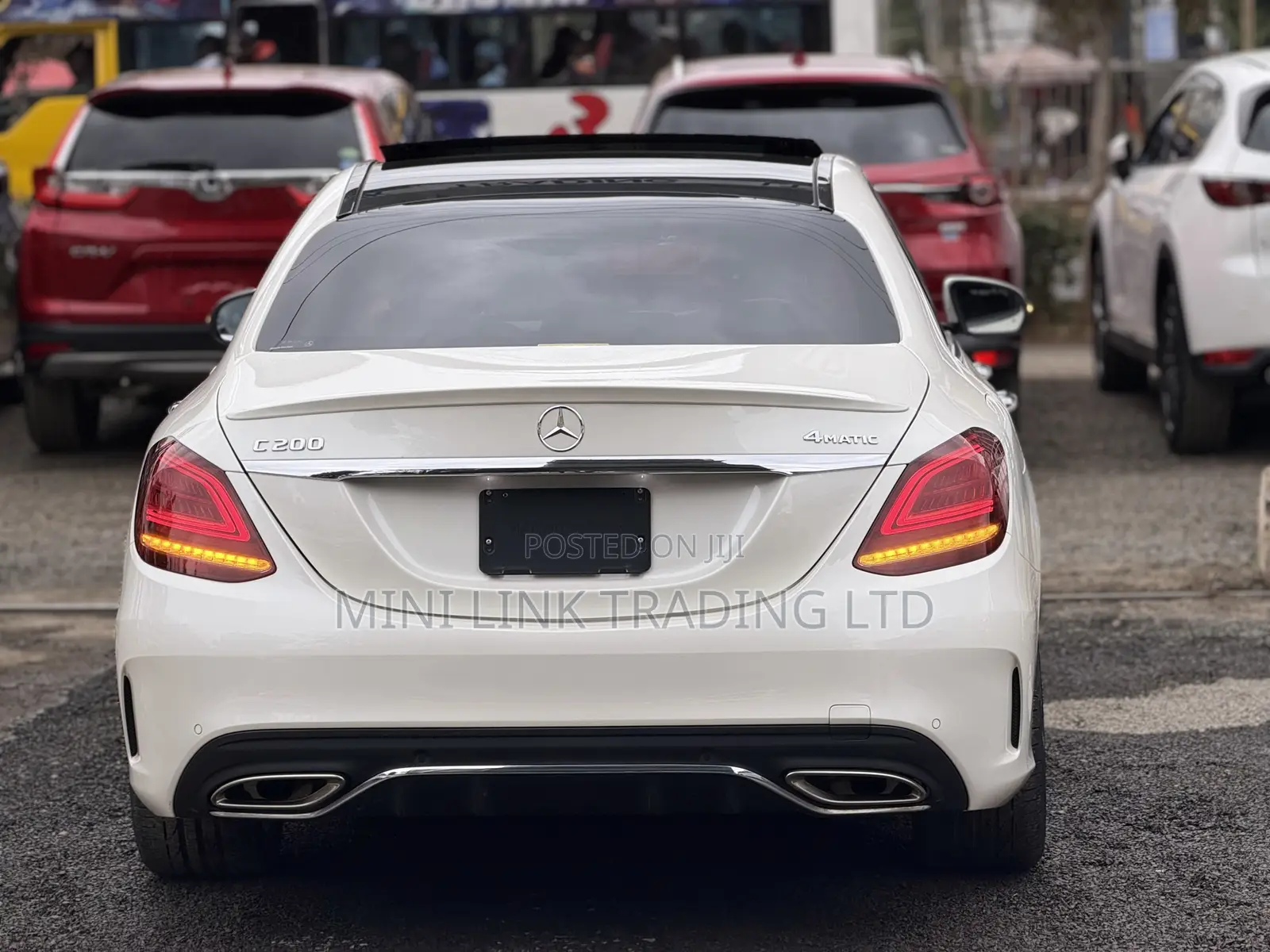 Mercedes-Benz C200 2019 Pearl