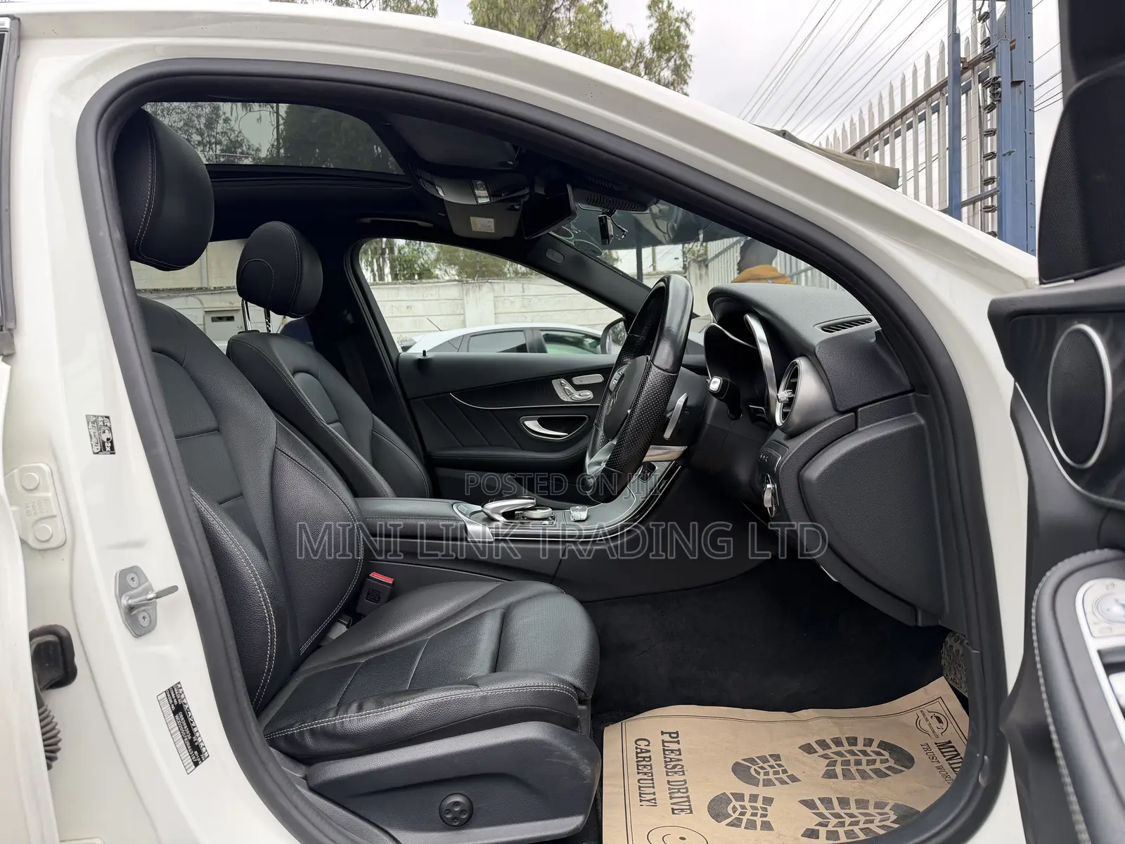Mercedes-Benz C200 2019 Pearl