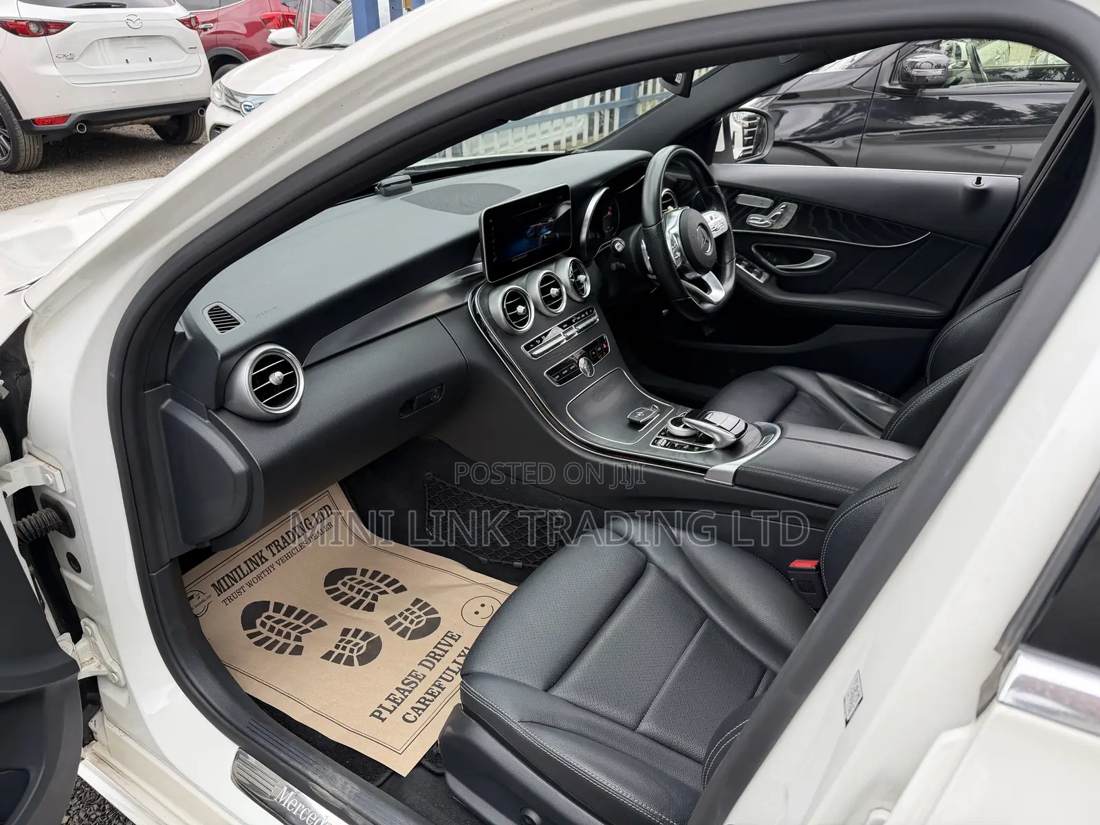 Mercedes-Benz C200 2019 Pearl