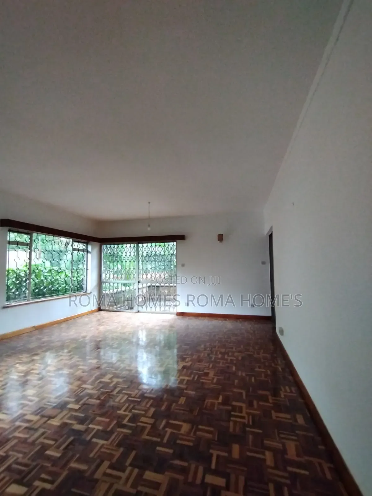4bdrm Bungalow in Lavington, Muthangari for rent
