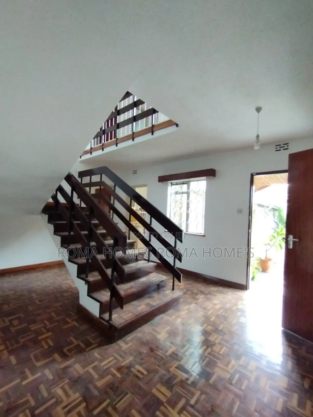 4bdrm Bungalow in Lavington, Muthangari for rent
